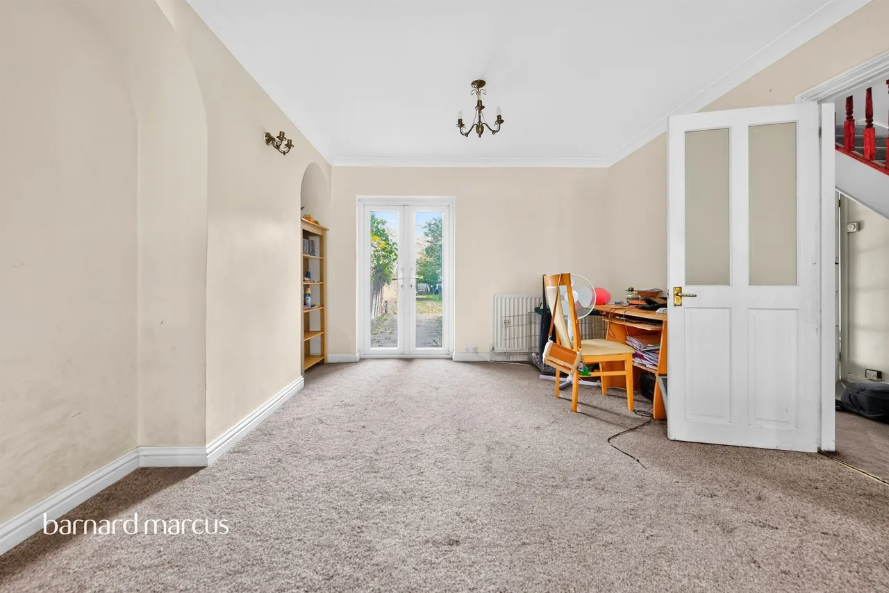 Nutfield Road, Merstham, RH1, photo 5