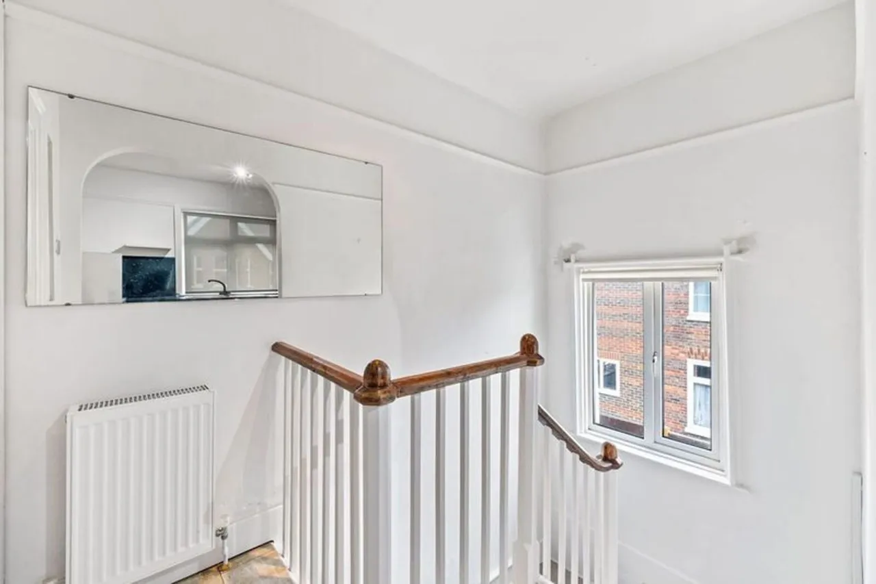 Flat 3, 10 Moat Road, East Grinstead, East Grinstead, RH19 3JY, photo 11