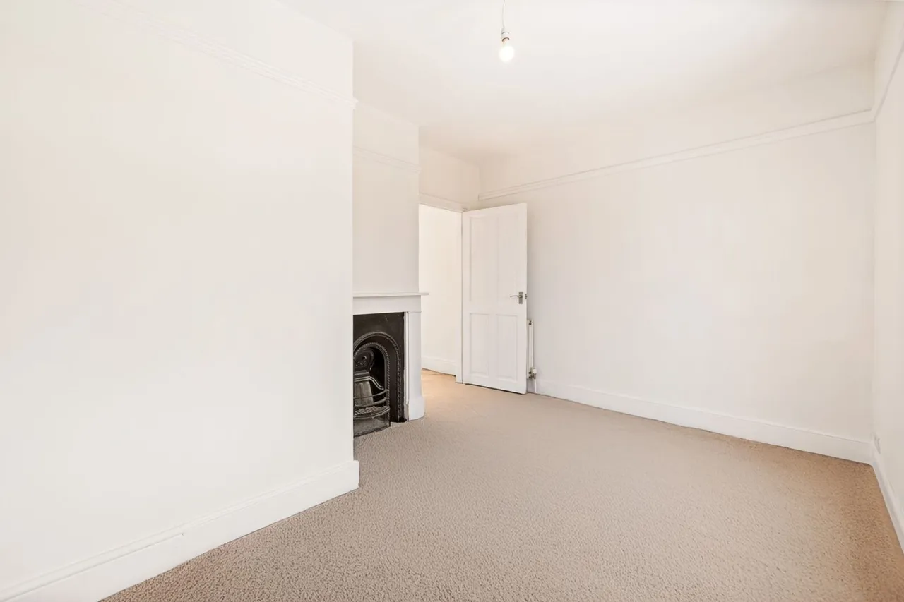 Flat 3, 10 Moat Road, East Grinstead, East Grinstead, RH19 3JY, photo 8