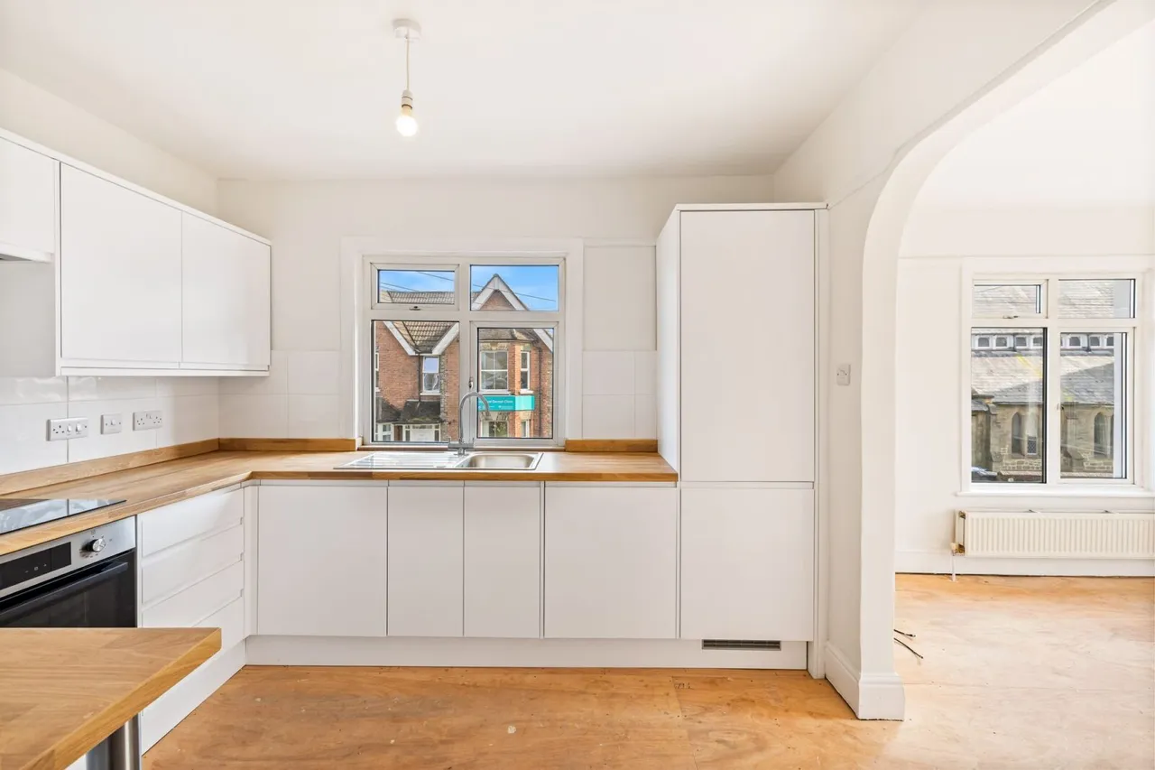 Flat 3, 10 Moat Road, East Grinstead, East Grinstead, RH19 3JY, photo 6