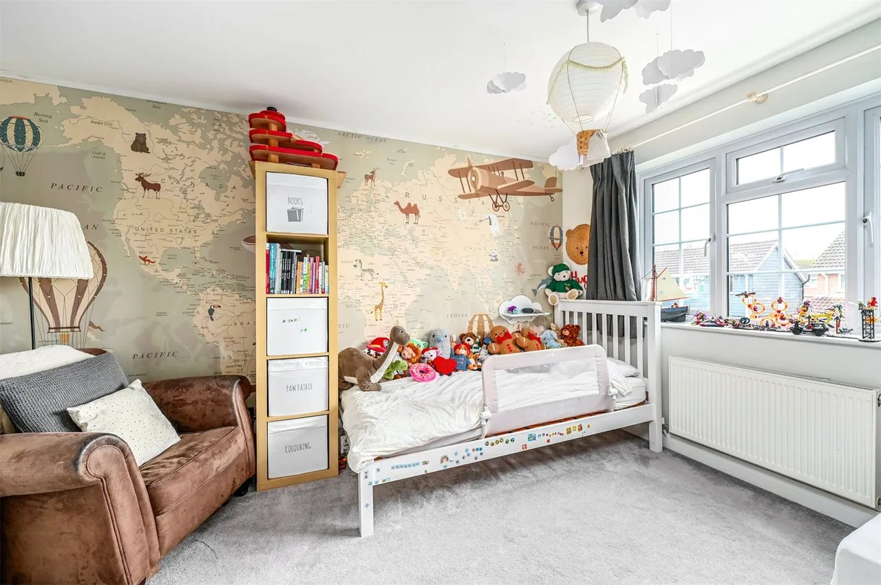 Oaktree Drive, Hook, Hampshire, RG27 9RA, photo 8