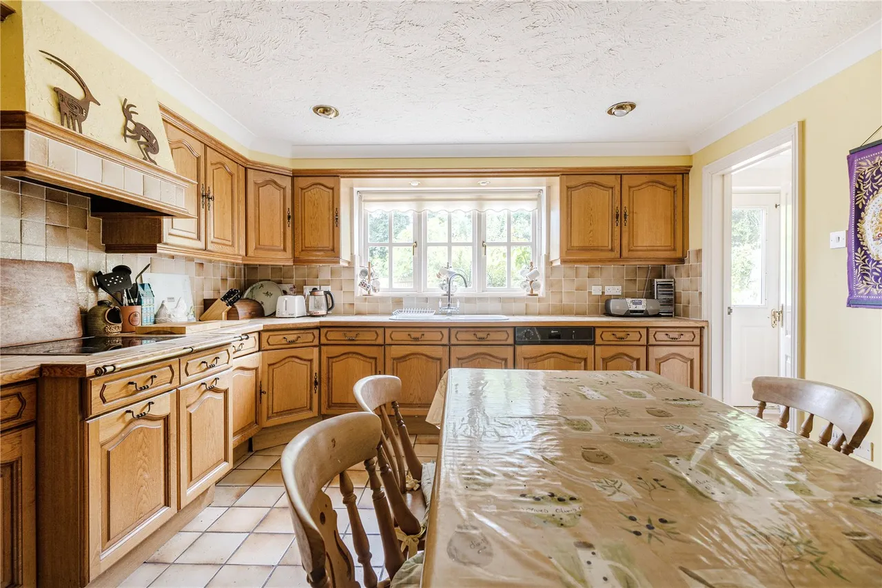 Nutchers Drove, Kings Somborne, Stockbridge, Hampshire, SO20 6PA, photo 4
