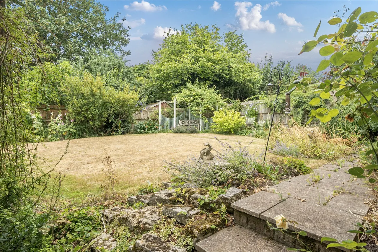 Nutchers Drove, Kings Somborne, Stockbridge, Hampshire, SO20 6PA, photo 13