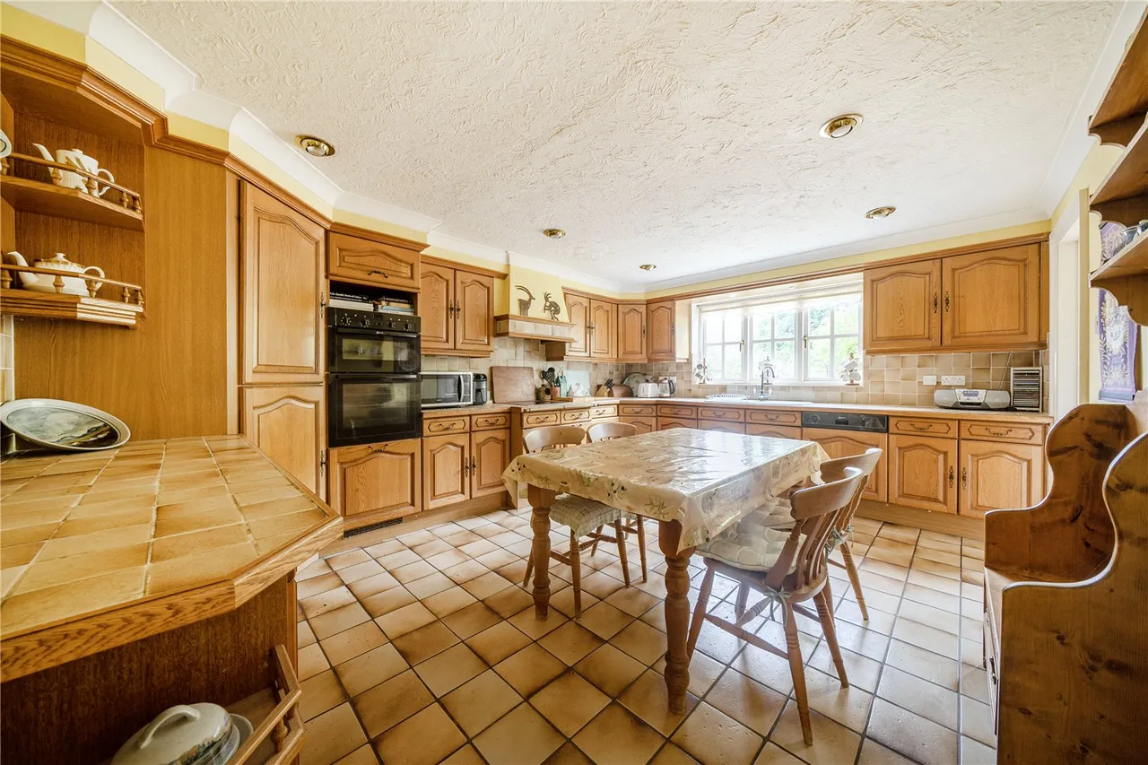 Nutchers Drove, Kings Somborne, Stockbridge, Hampshire, SO20 6PA, photo 3