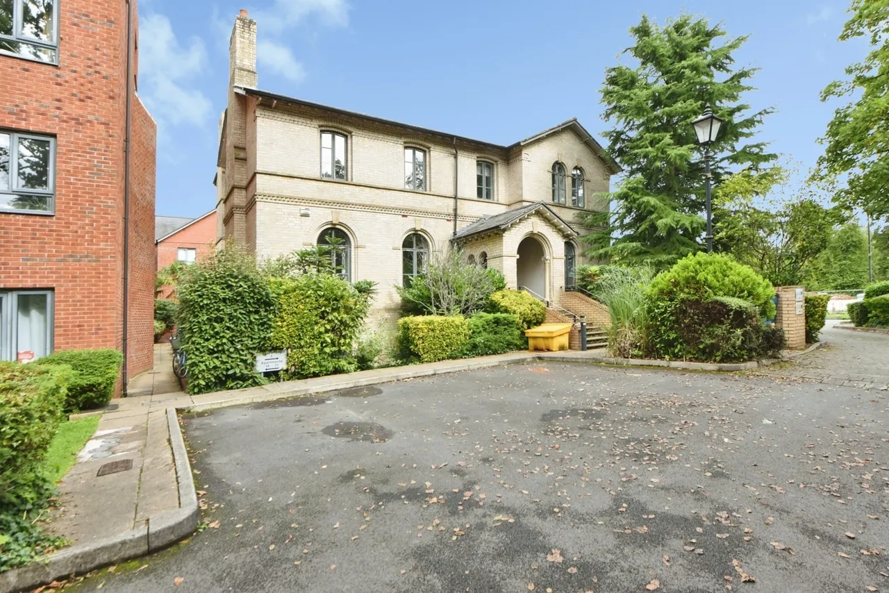 1 bed flat for sale — Upper Park Road, Manchester, Greater Manchester, M14
