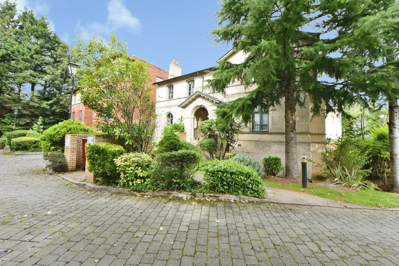 Upper Park Road, Manchester, Greater Manchester, M14, photo 16