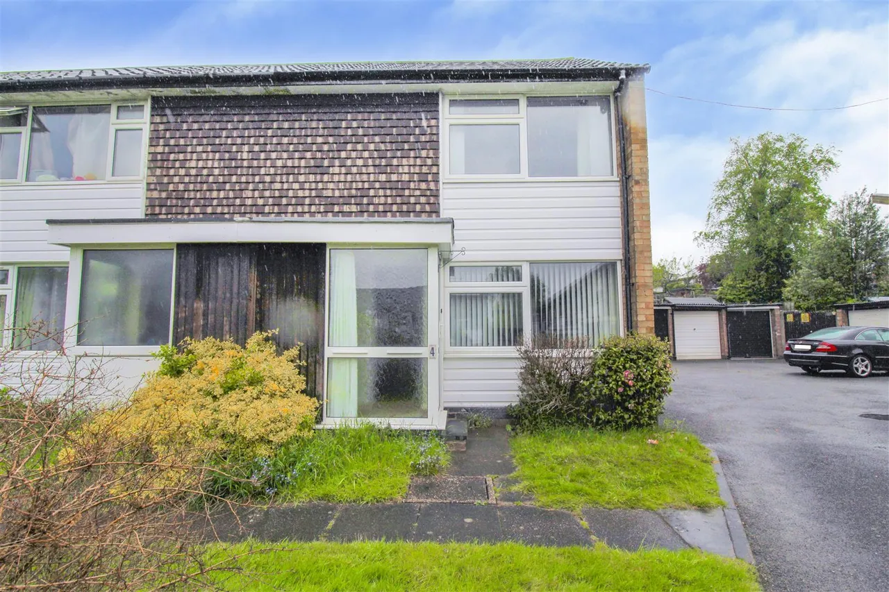 2 bed house to rent, Felstead Court, Bramcote, NG9