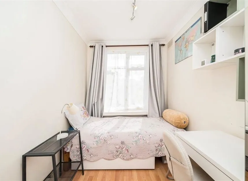 Sylvester Road, Wembley, HA0, photo 8