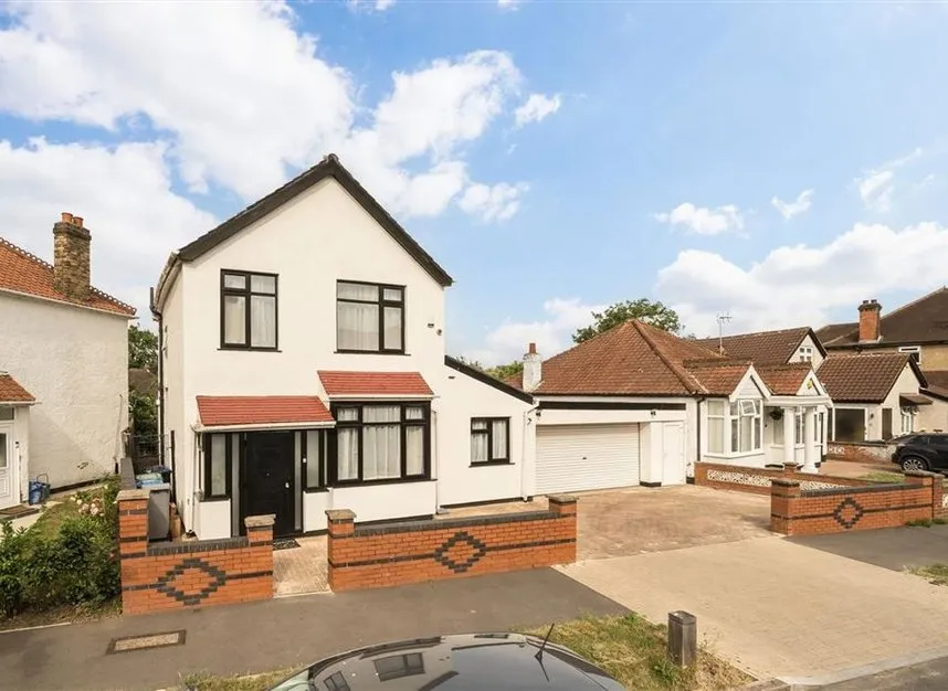 4 bed house for sale — Sylvester Road, Wembley, HA0