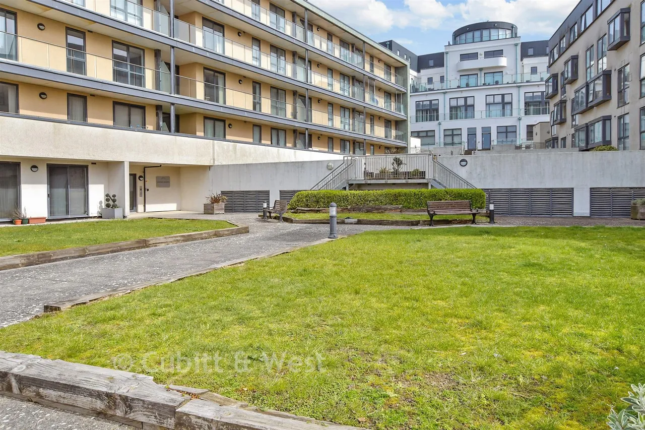 Suez Way, Saltdean, BN2, photo 12