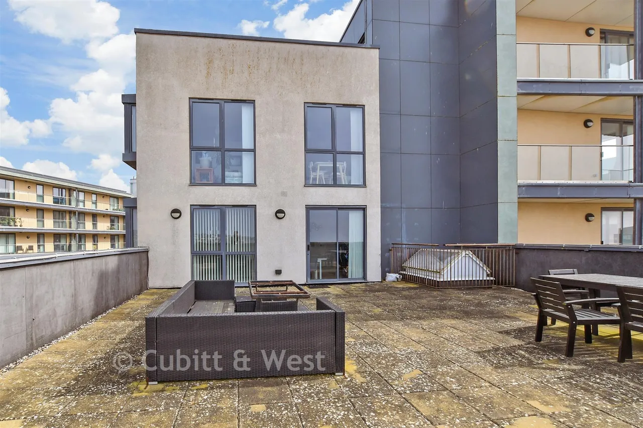 Suez Way, Saltdean, BN2, photo 11
