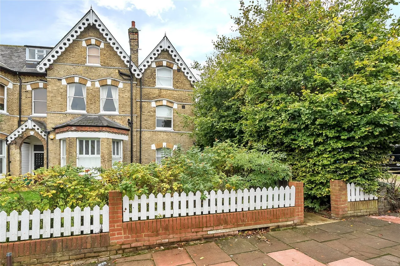 2 bed flat for sale — Shortlands Grove, Bromley, BR2
