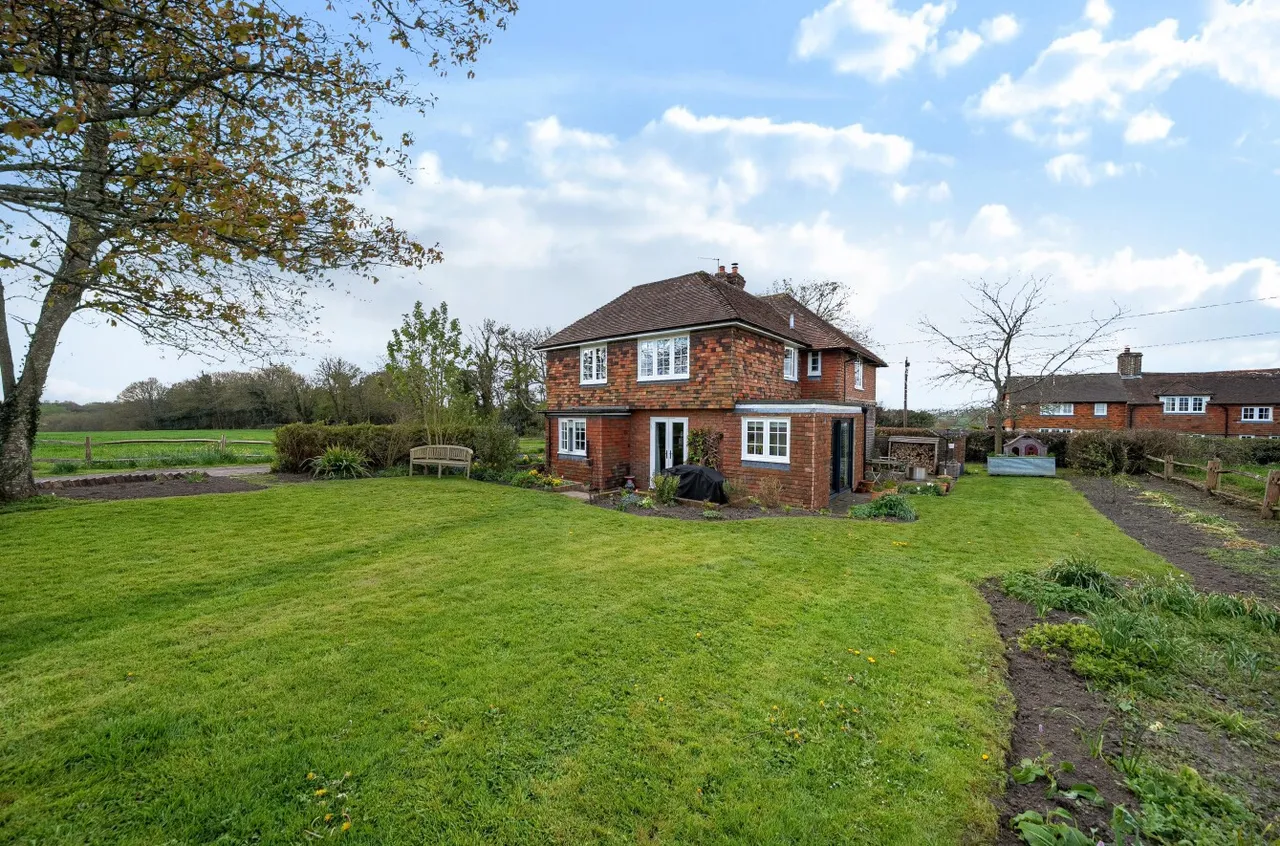 Ruston Bridge Road, Fletching, Uckfield, East Sussex, TN22 3SH, photo 23