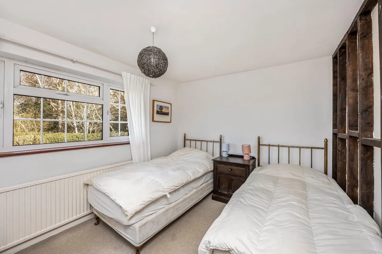Birch Grove, Horsted Keynes, RH17, photo 17