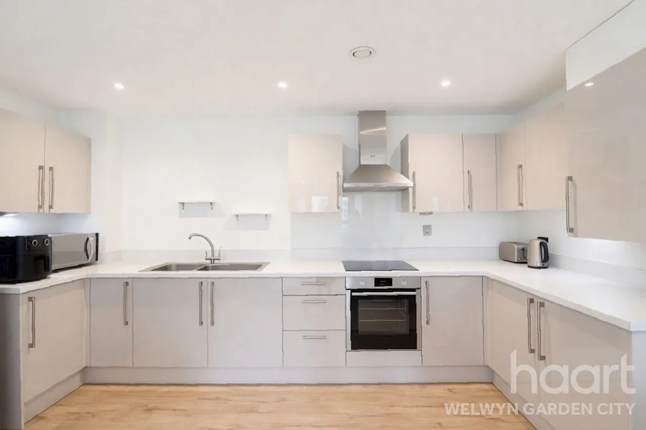 Bessemer Road, Welwyn Garden City, AL7, photo 8