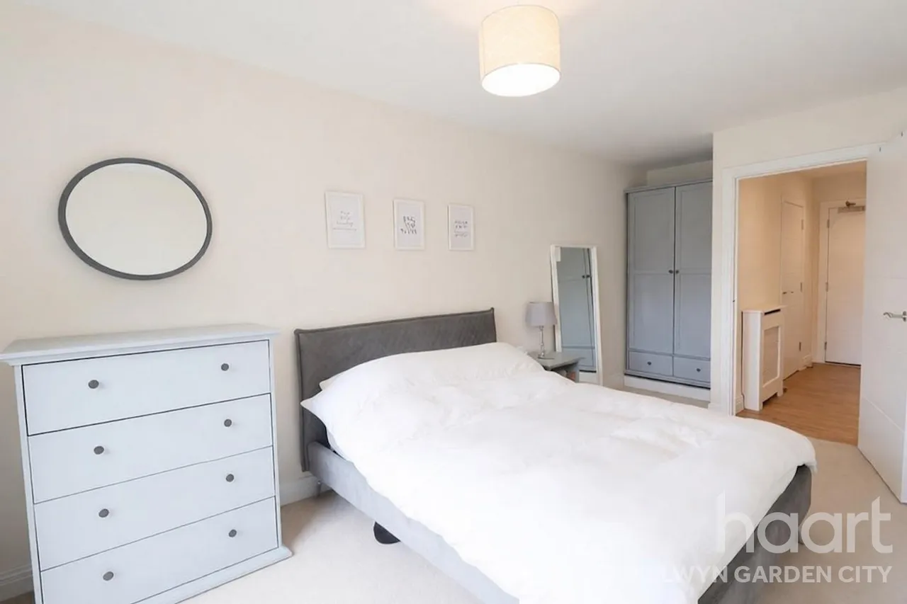 Bessemer Road, Welwyn Garden City, AL7, photo 15