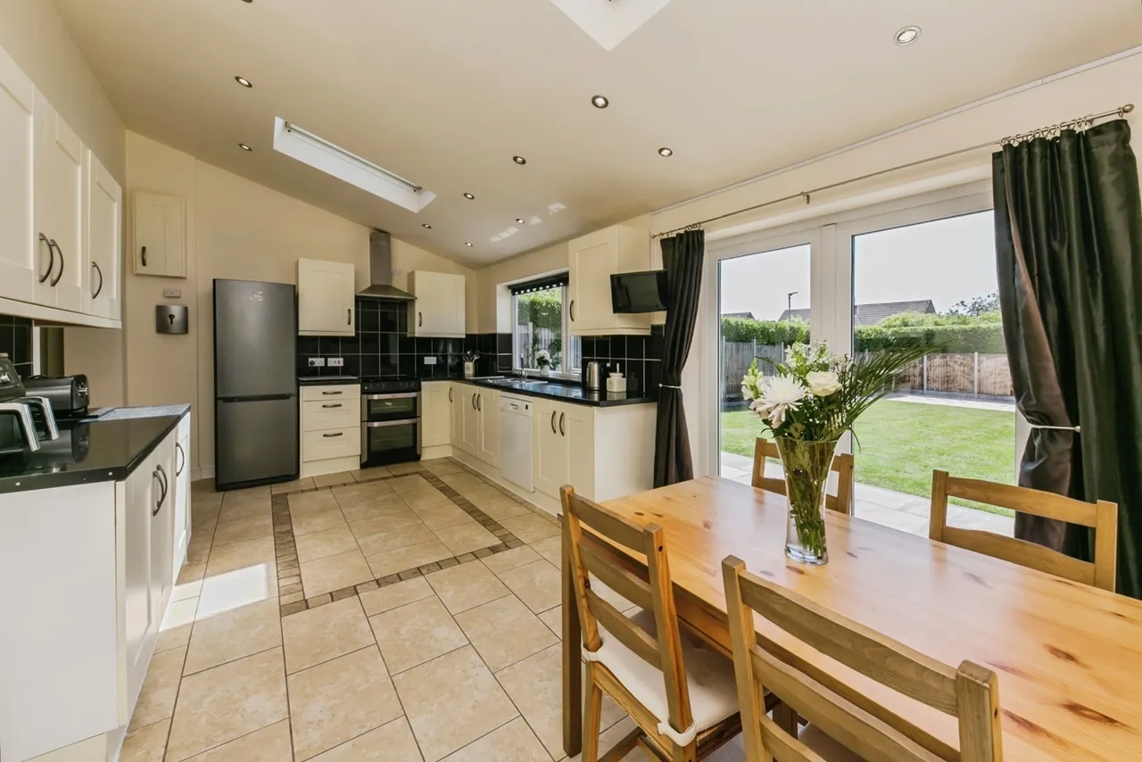 Northwich Road, Weaverham, Northwich, Cheshire, CW8, photo 3