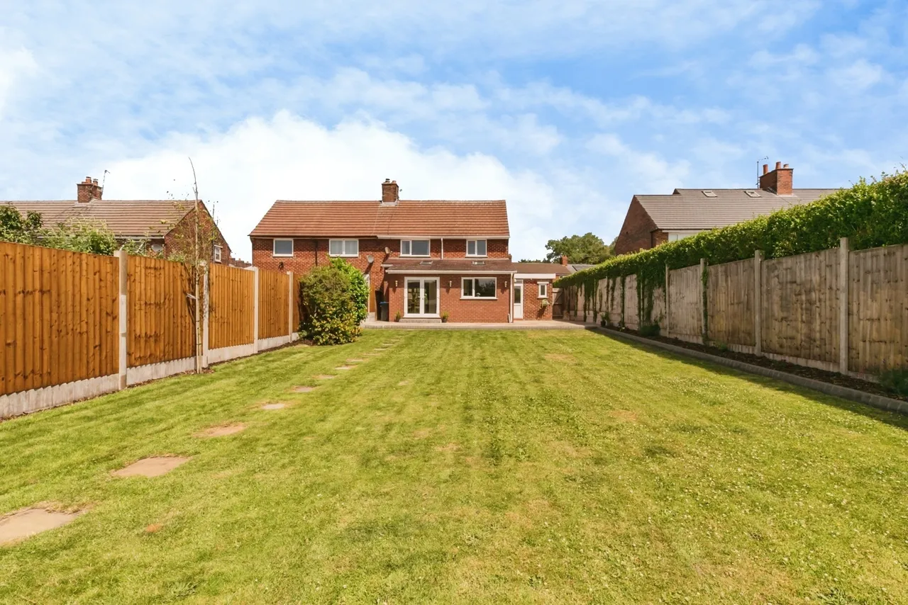 Northwich Road, Weaverham, Northwich, Cheshire, CW8, photo 2