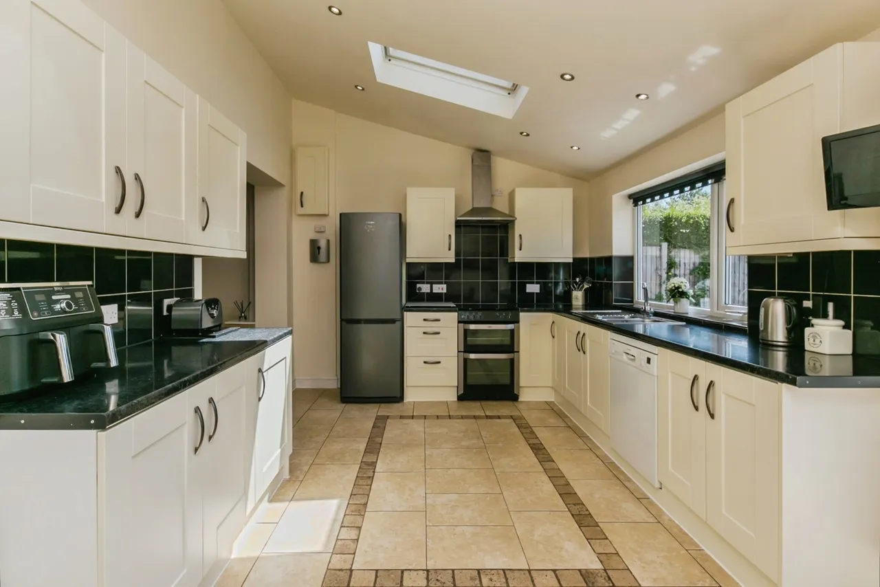 Northwich Road, Weaverham, Northwich, Cheshire, CW8, photo 8
