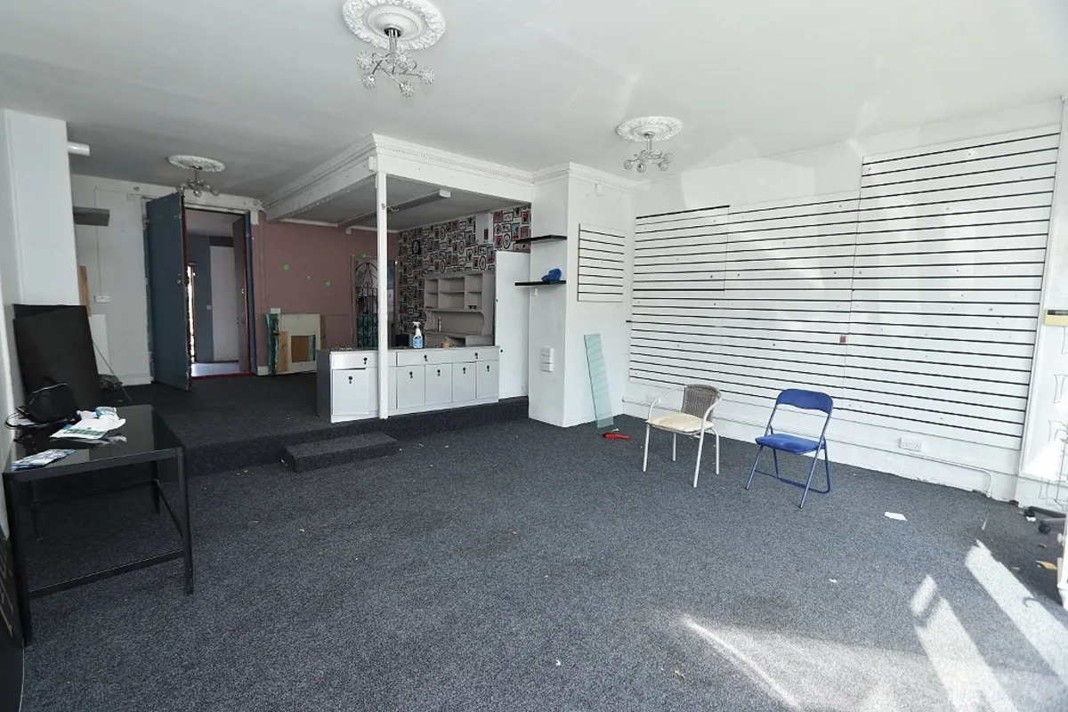 Collier Row Road, Romford, RM5 2BB, photo 4