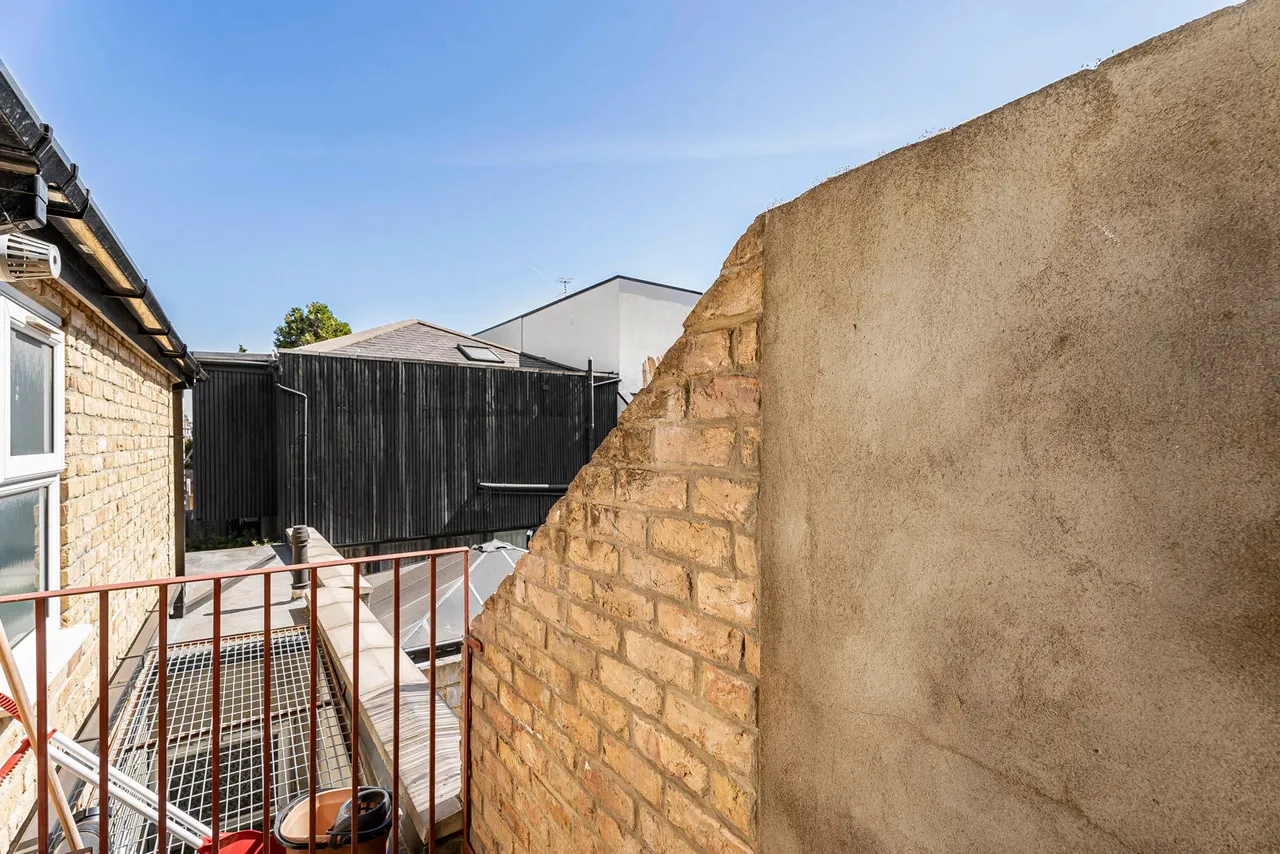Trinity Road, London, SW17, photo 12