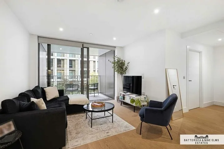 Prince of Wales Drive, SW11, photo 4