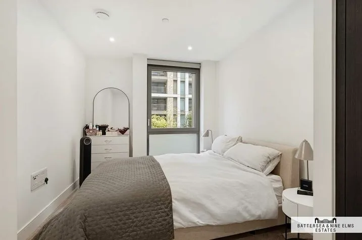 Prince of Wales Drive, SW11, photo 10