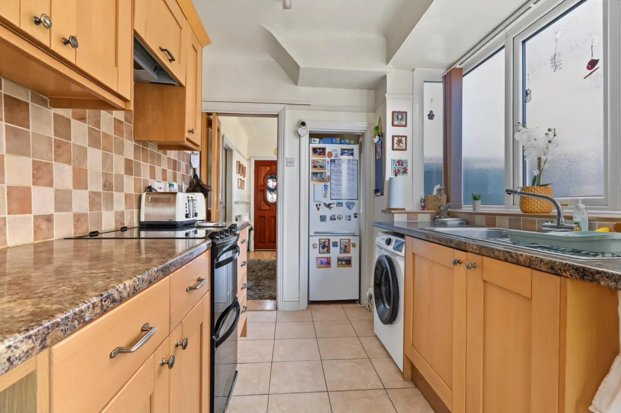 Newfield Drive, Crewe, photo 11