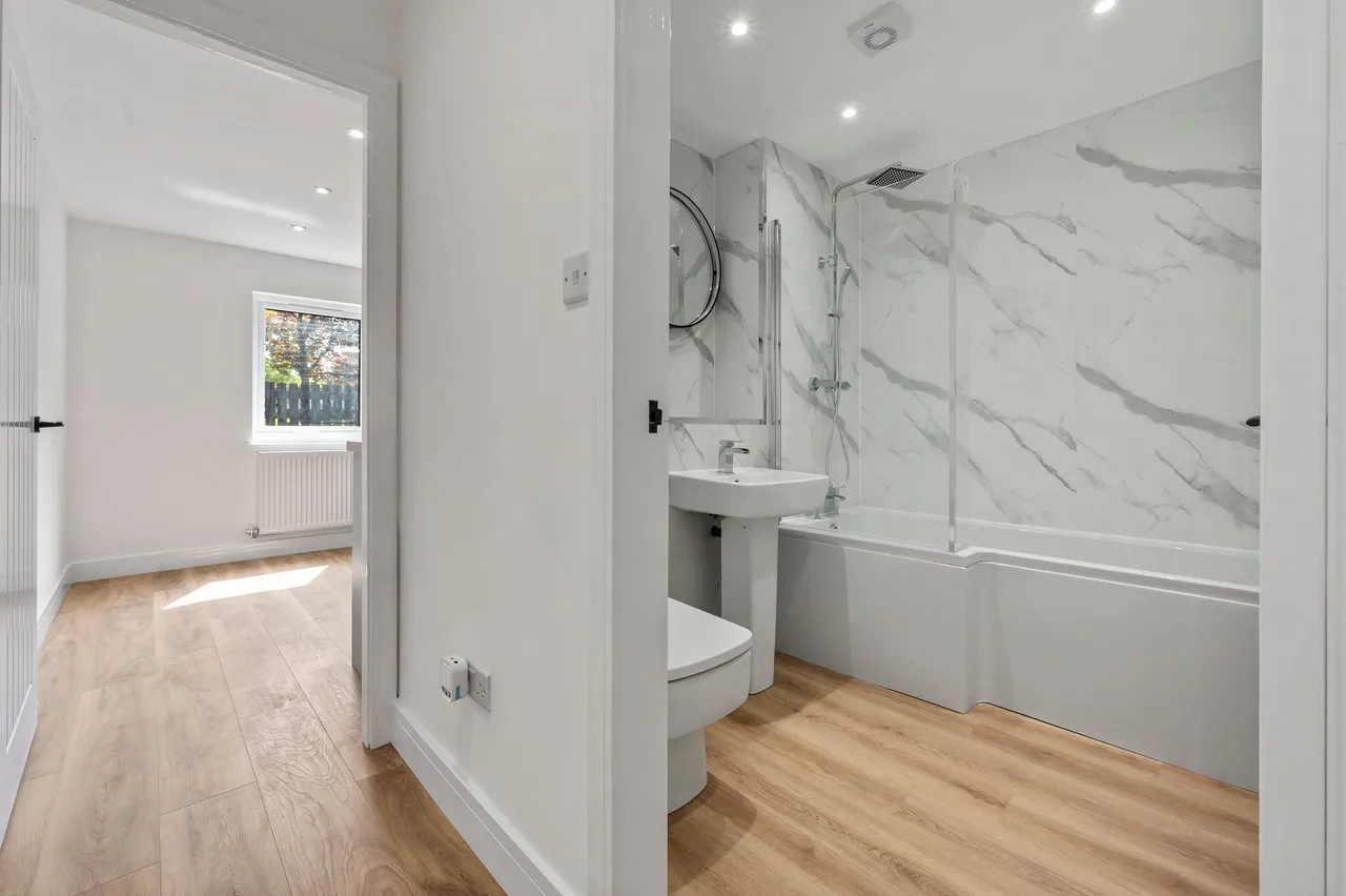 The Hove, Murdishaw, Runcorn, Runcorn, WA7 6EE, photo 7