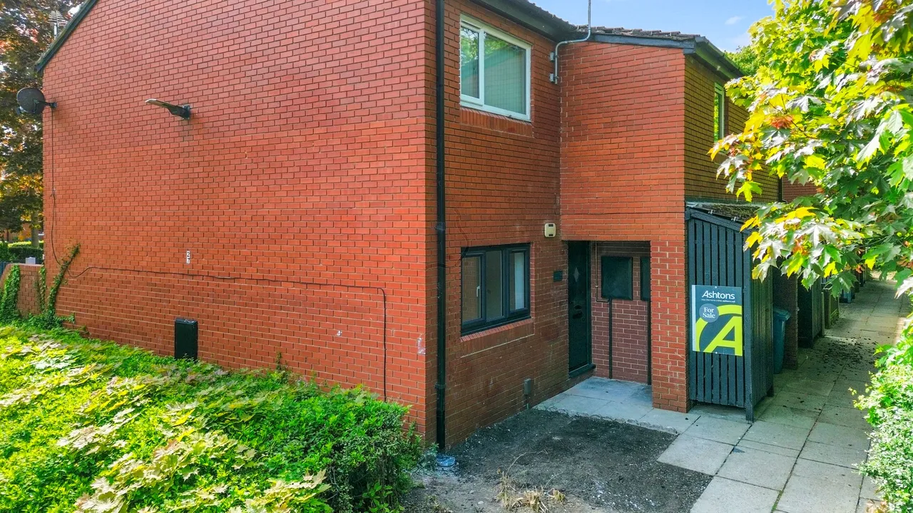 The Hove, Murdishaw, Runcorn, Runcorn, WA7 6EE, photo 15