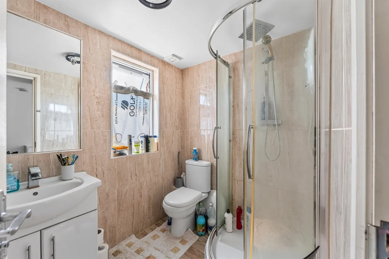 Maycross Avenue, Morden, SM4, photo 17