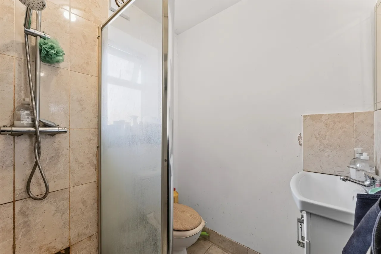 Maycross Avenue, Morden, SM4, photo 13