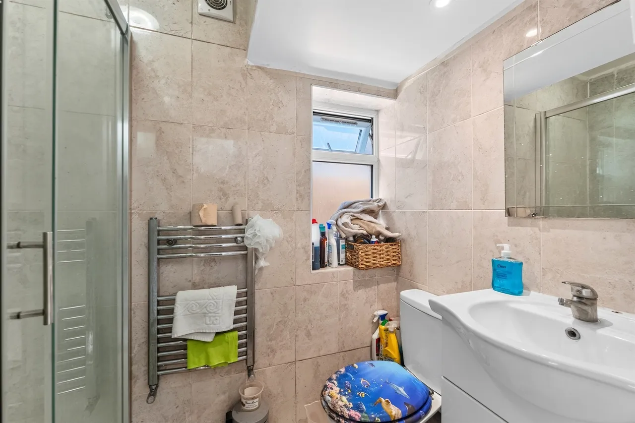 Maycross Avenue, Morden, SM4, photo 11