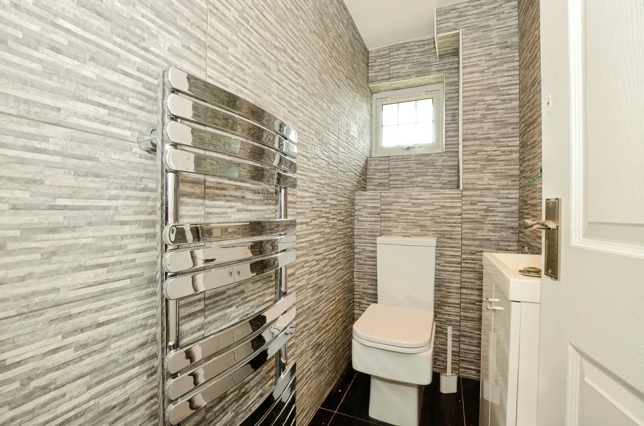 Lynwood Drive, Northwood, HA6, photo 16