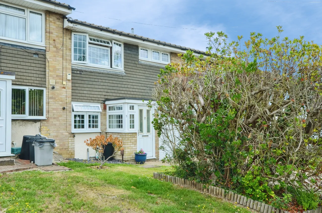 Lynwood Drive, Northwood, HA6, photo 2