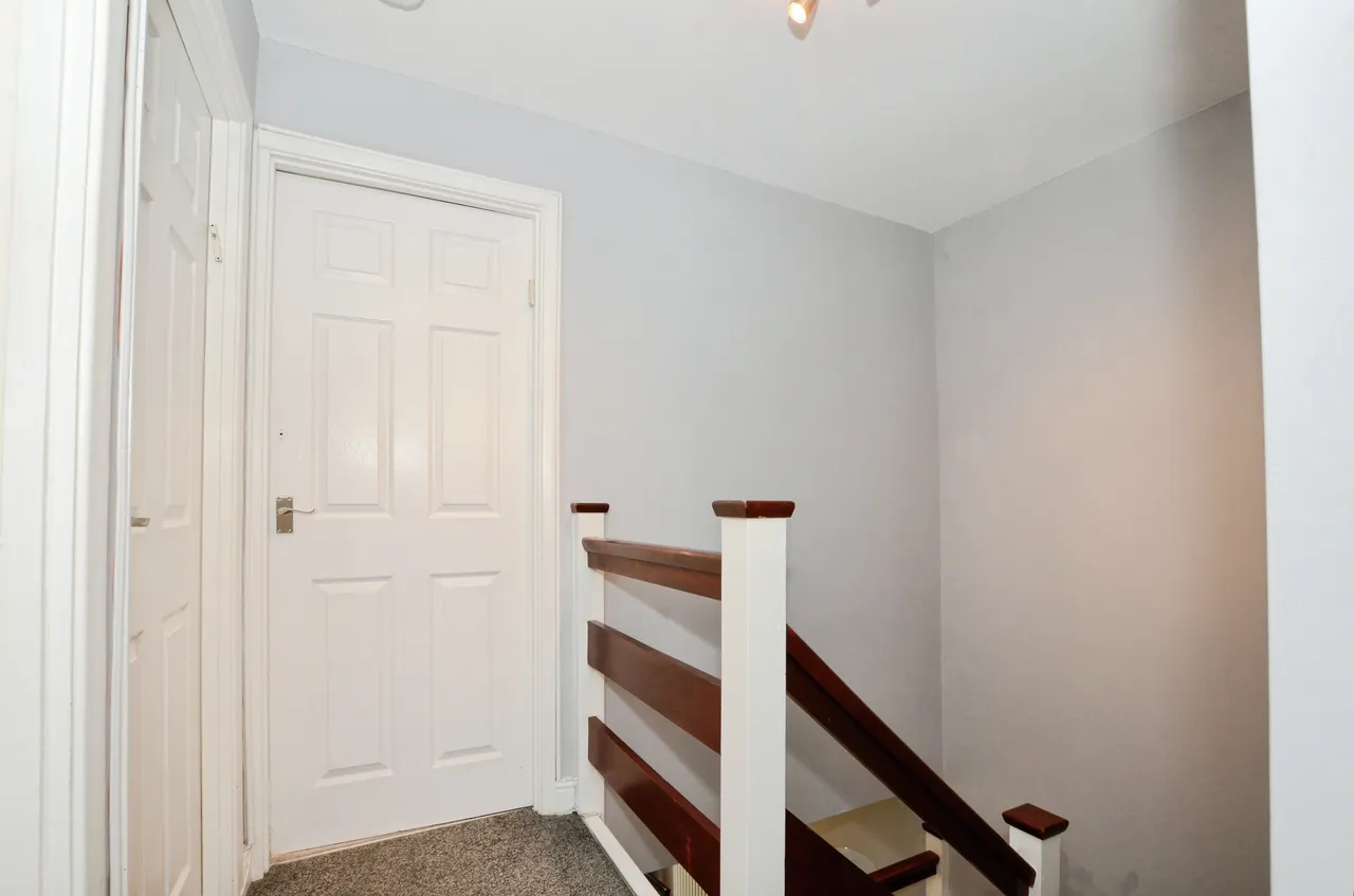 Lynwood Drive, Northwood, HA6, photo 11