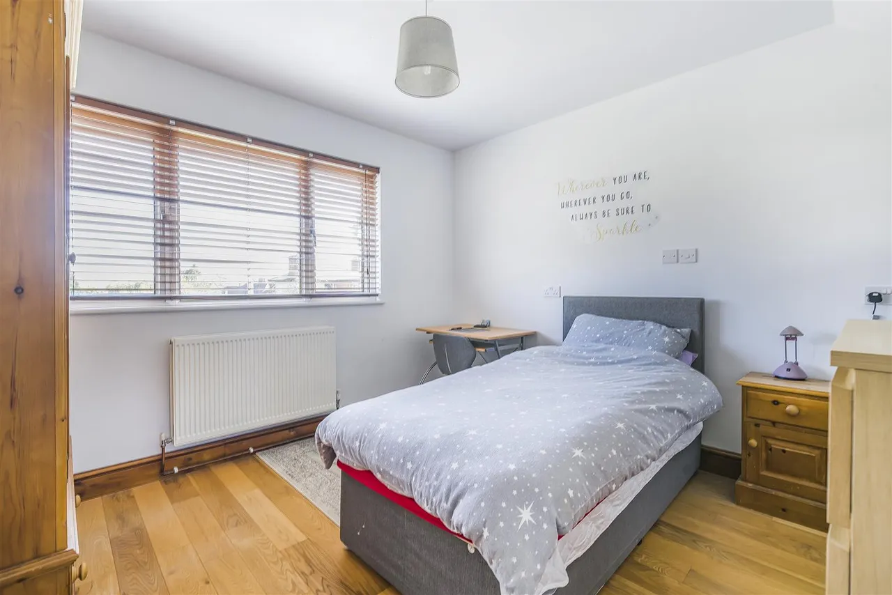 Queens Road, Devizes, SN10, photo 17