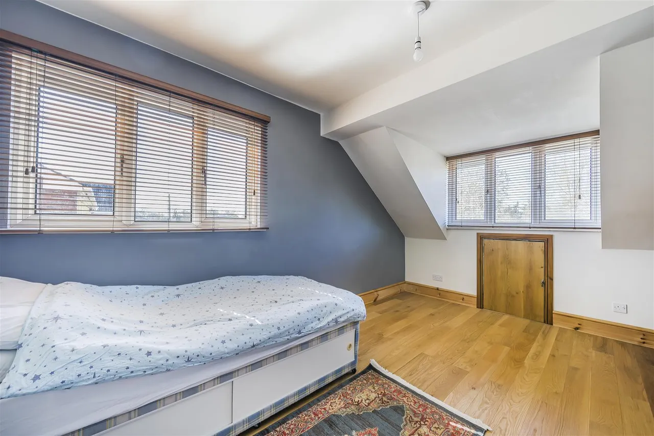 Queens Road, Devizes, SN10, photo 16