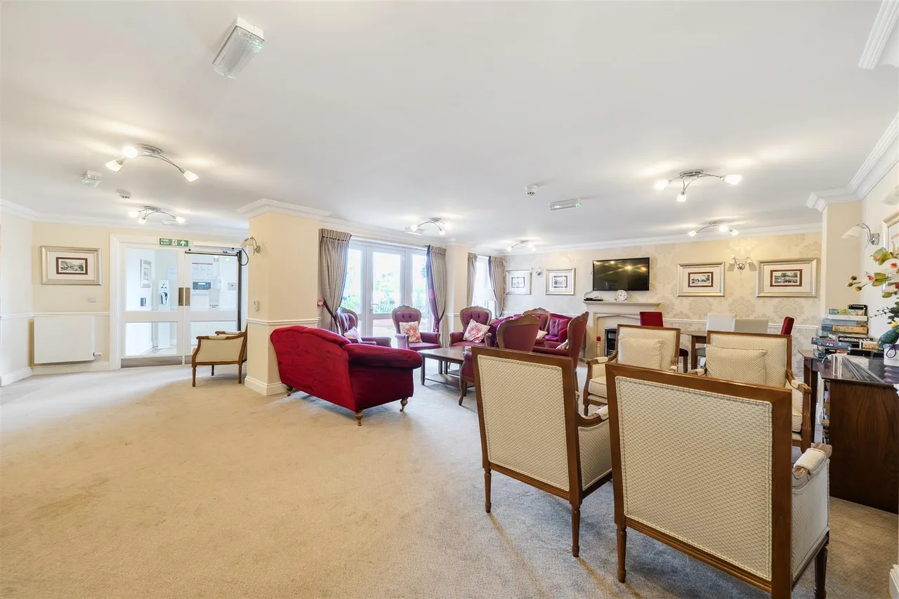 Laleham Road, Shepperton, TW17, photo 11