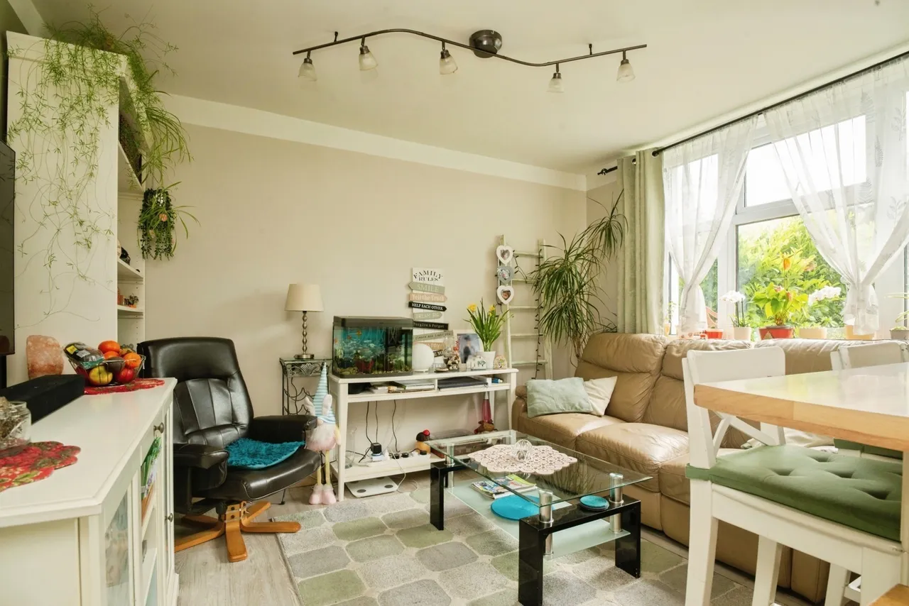 Thompson Avenue, Newport, NP19, photo 6