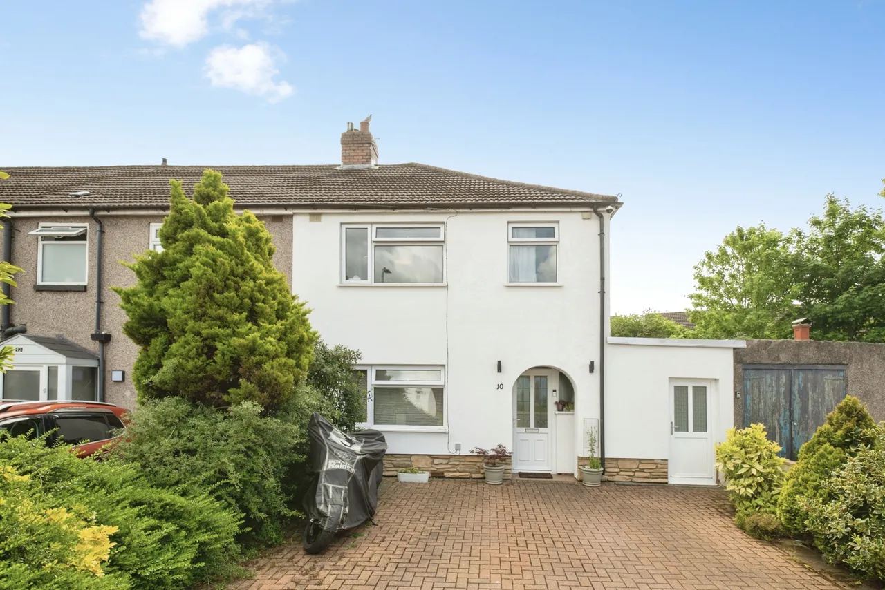 3 bed house for sale — Thompson Avenue, Newport, NP19