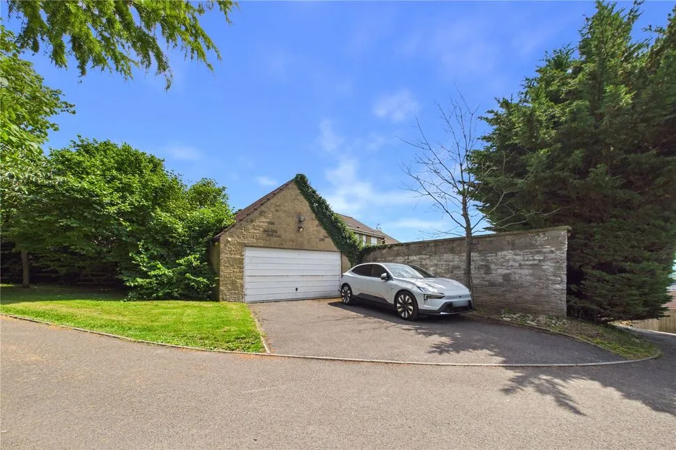 Bath Old Road, Radstock, Somerset, BA3, photo 8