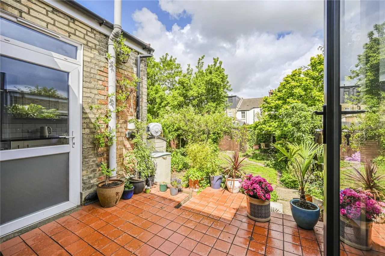 Maidstone Road, London, N11, photo 26
