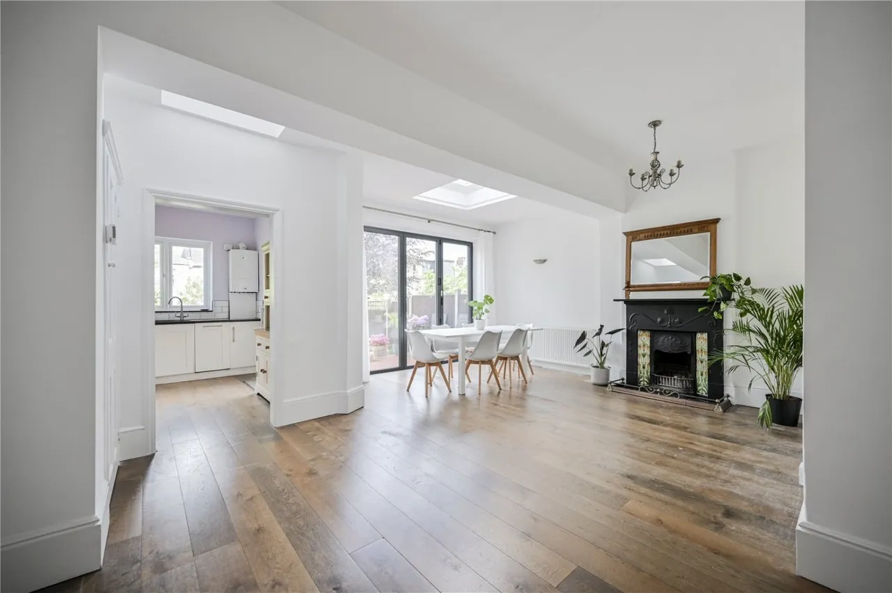 Maidstone Road, London, N11, photo 6