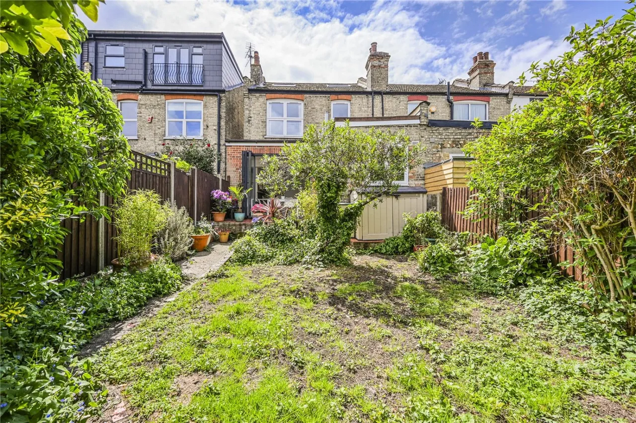 Maidstone Road, London, N11, photo 27
