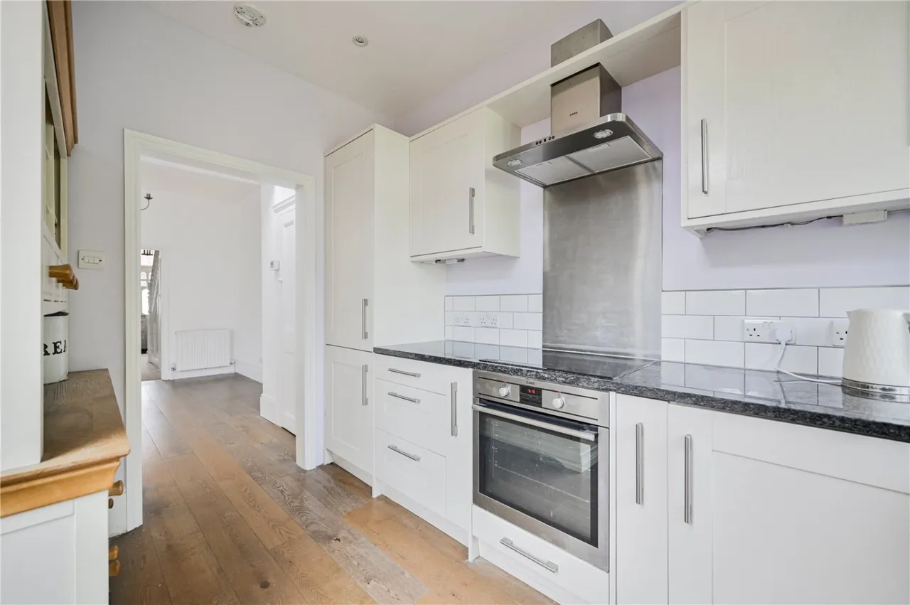 Maidstone Road, London, N11, photo 12
