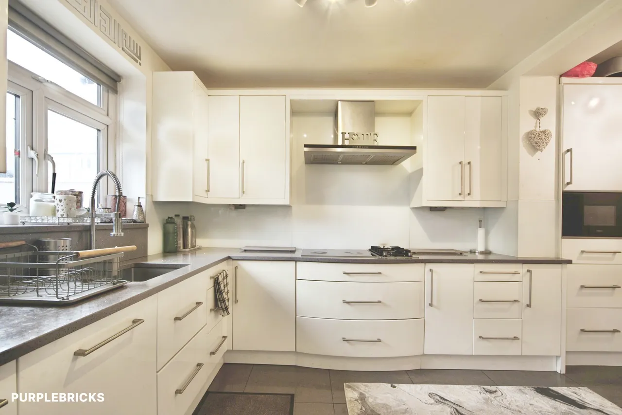 Rochdale Road, London, E17, photo 13