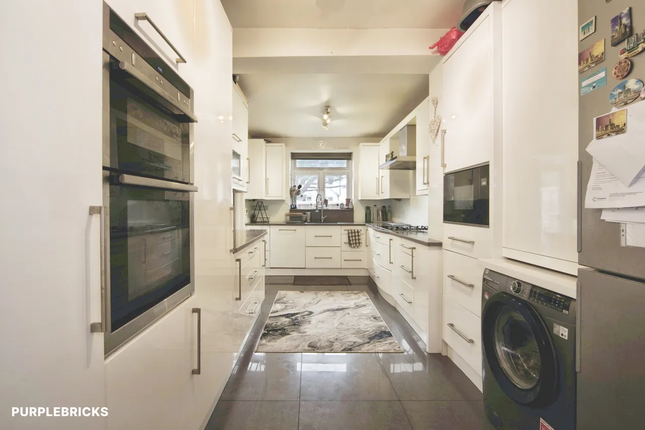 Rochdale Road, London, E17, photo 10