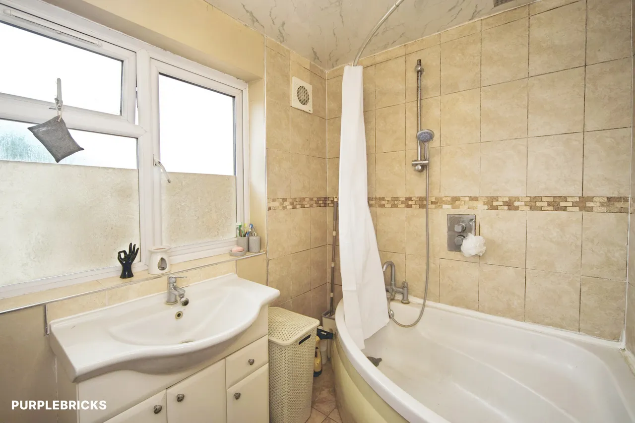 Rochdale Road, London, E17, photo 21