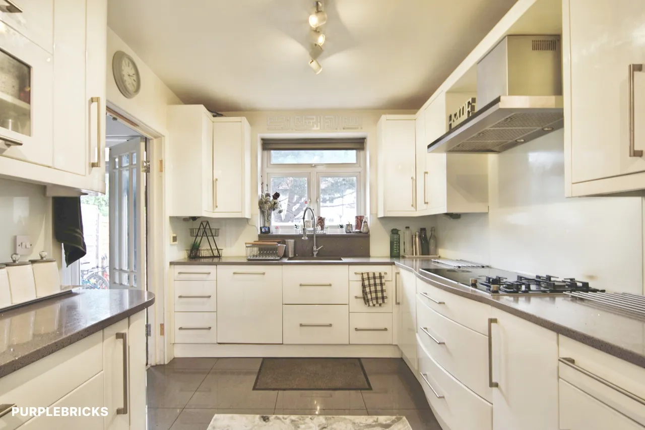 Rochdale Road, London, E17, photo 14